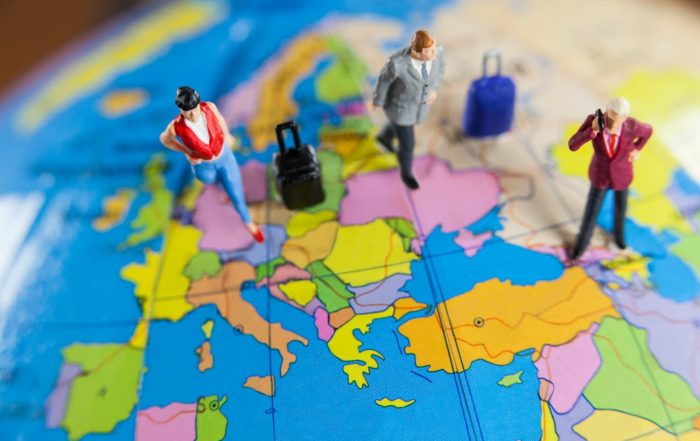 países que pierden población